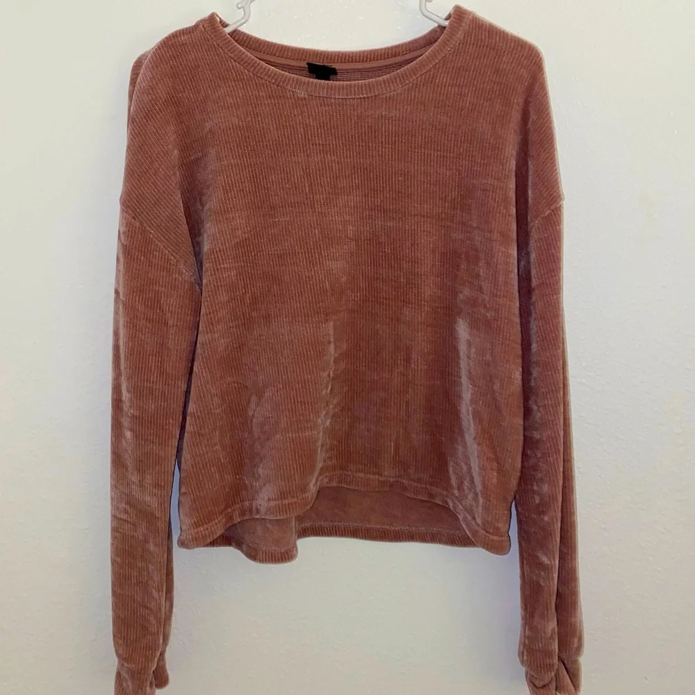 Pink sweater - Picture 1 of 2